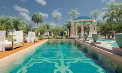 Piscina reflectante con arquitectura islámica, jarrones decorativos y zona de descanso en jardín árabe de Marrakech